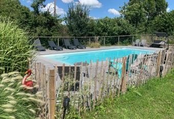 Camping La Saline d Arc et Senans has Balcony rooms