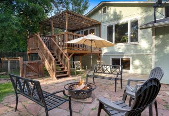 Close to Trails, Parks & Open Space! Amazing Yard! allows 18 year olds to book a room