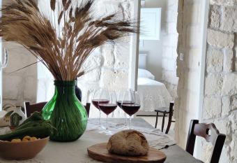 Piccola dimora nel Salento has Balcony rooms