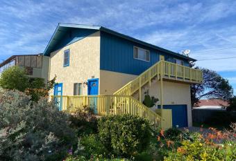 Pelican Place in Morro Bay has Balcony rooms