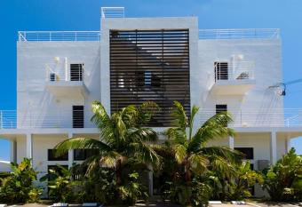 CASA DUMAI OceanVilla NAKIJIN allows 18 year olds to book a room