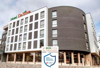 Hotel DeSilva Premium Opole allows 18 year olds to book a room