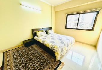 Zephyr Lodge has Smoking rooms