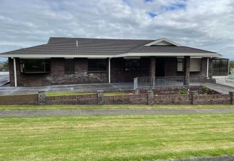 Grandpa   s Place allows 18 year olds to book a room