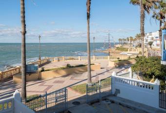 El Paseo del Faro has Balcony rooms