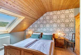 Haus Berger has Balcony rooms