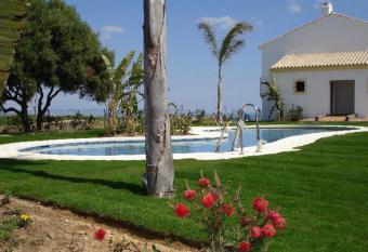Valle Verde Alcaidesa has Balcony rooms