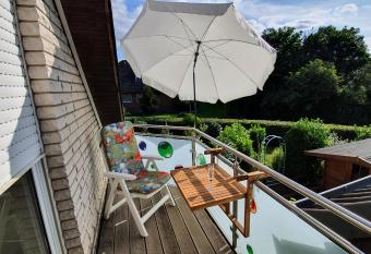 Klimatisierte Wohnung Kastanie mit Balkon has Balcony rooms