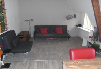 B&B De Goffert allows 18 year olds to book a room