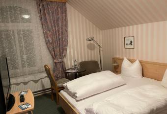 G  stehaus Hofkoppel 2 allows 18 year olds to book a room