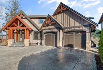 Moonlight Spa Retreat allows 18 year olds to book a room