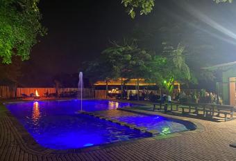 El Roi Guest Lodge allows 18 year olds to book a room