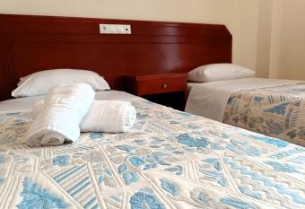 EDIPSOS OASIS has Balcony rooms