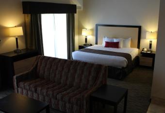 Best Western Plus Landmark Hotel allows 18 year olds to book a room