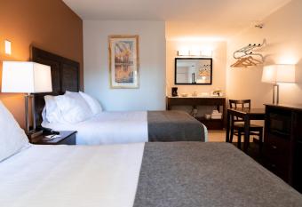 Riviera Motor Lodge has Balcony rooms