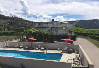 D'Angelo Winery Farm House has Balcony rooms