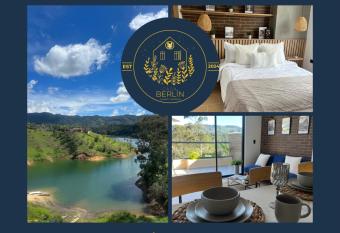 Casa Berl  n has Balcony rooms