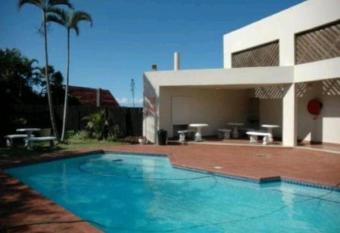 Chesapeake Bay 23 allows 18 year olds to book a room