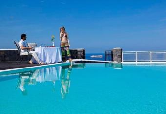 Beautiful Santorini Villa - 2 Bedroom Villa - Panoramic Caldera Sea Views and Private Plunge Pool - Megalochori has Balcony rooms