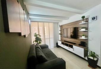 Acogedor Apto en Bello, cerca del Metro allows 18 year olds to book a room