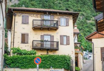 B&B Pedelmont has Balcony rooms