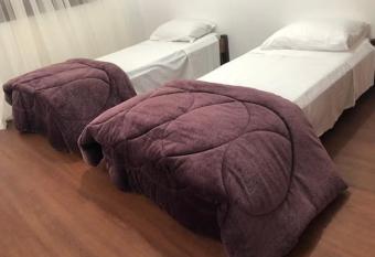 S  o Pedro allows 18 year olds to book a room