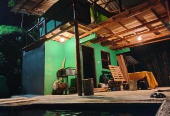 REFUGIO EN EL BOSQUE has Balcony rooms