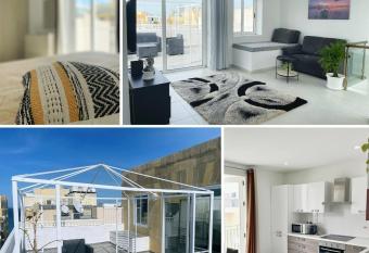 Los Arditos Duplex Penthouse Sliema has Balcony rooms