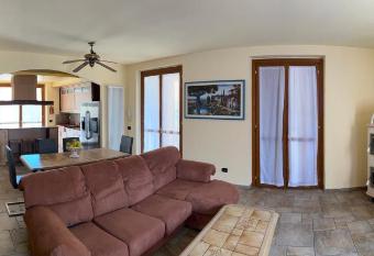 IL LEONE has Balcony rooms