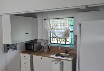 Grand Vue Apartment Vieux Fort allows 18 year olds to book a room