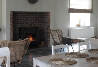 Bed & Bike    lit de l Ourthe has Balcony rooms