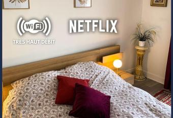 Confort Parisien - parking gratuit - Chaleureux allows 18 year olds to book a room