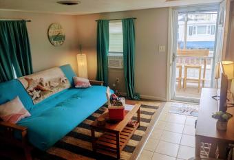 Beach Haven w/Spacious Balcony has Balcony rooms