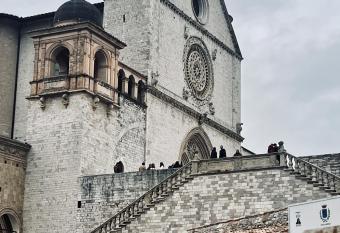 Rifugio dell Ulivo near Assisi allows 18 year olds to book a room
