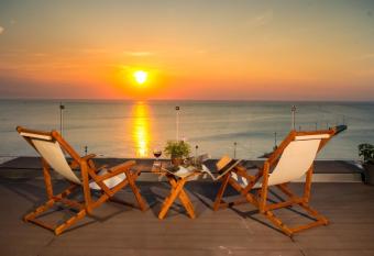 Peraia Rooms has Balcony rooms