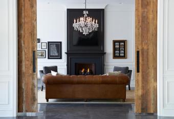 The Guesthouse Hotel has Balcony rooms