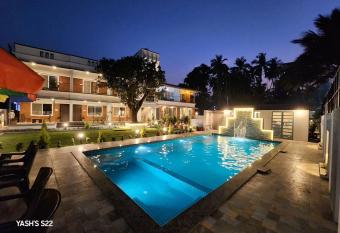 Basil Leaf Resort has Balcony rooms