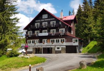 Chata pod   ertovicou has Balcony rooms