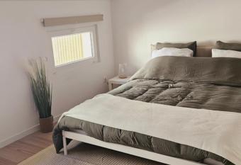 Appartement sur cour / 10 min du stade et de la gare has Balcony rooms