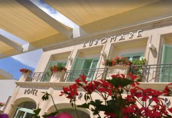 Hotel Euromare has Balcony rooms