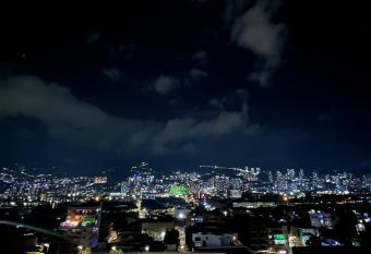 Hermoso y acogedor apartaestudio en el coraz  n de Itag     has Balcony rooms