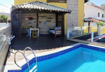 Recanto do Sul allows 18 year olds to book a room