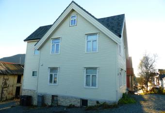 Sentrums leilighet med balkong has Balcony rooms