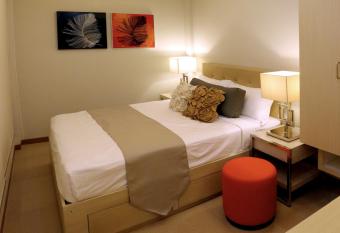 KLM Condotel allows 18 year olds to book a room