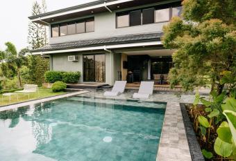 Grey Rock Mountain Villa w/ Private Pool & Jacuzzi has Balcony rooms