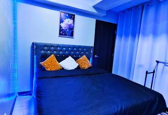 (null) has Balcony rooms