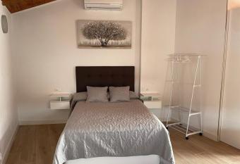 Apartamento Isabel has Balcony rooms