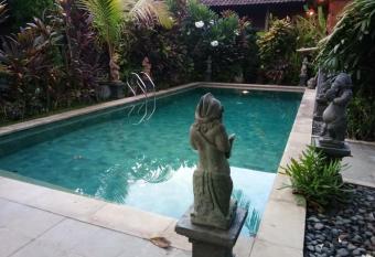 The Sari Bungalows allows 18 year olds to book a room