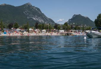 Villaggio Turistico Maderno has Balcony rooms