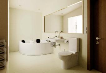 Hotel Centrum Sosnowiec allows 18 year olds to book a room